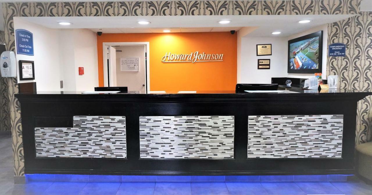 格林斯博罗豪生国际酒店集团 格林斯伯勒 外观 照片