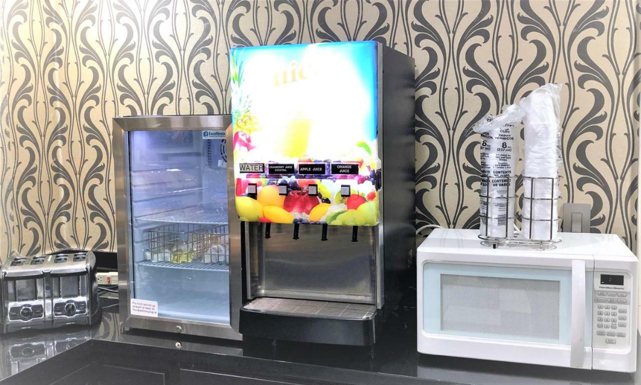 格林斯博罗豪生国际酒店集团 格林斯伯勒 外观 照片